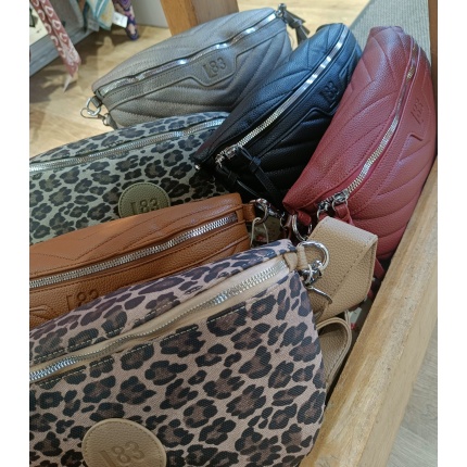 Sacs forme banane simili cuir - bordeaux